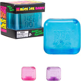 NeeDoh Teenie Nice Ice Cube squishy i blå med æske, samt lyserød og lilla